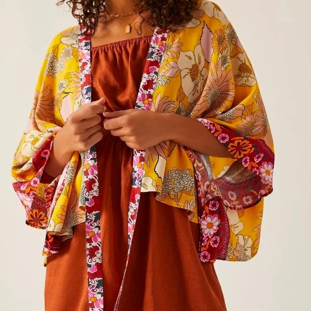 Anthropologie Floral Vibrant Cropped Tie Front Kimono - Picture 12 of 12